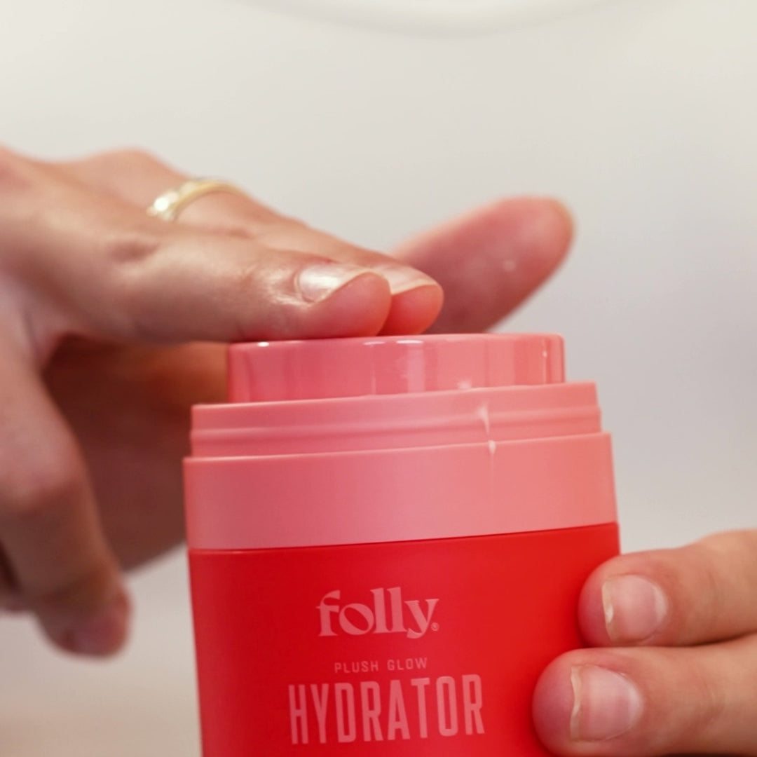 Plush Glow Hydrator product video: opening the jar